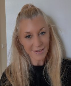 Kim Mathewson Kim Mathewson Holistic Personal Trainer & Lifestyle Coach | Strongevity
